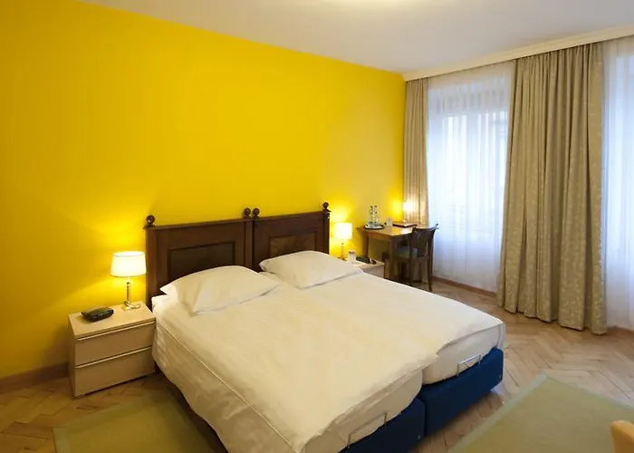 Ochsen فندق اوبرلنغن